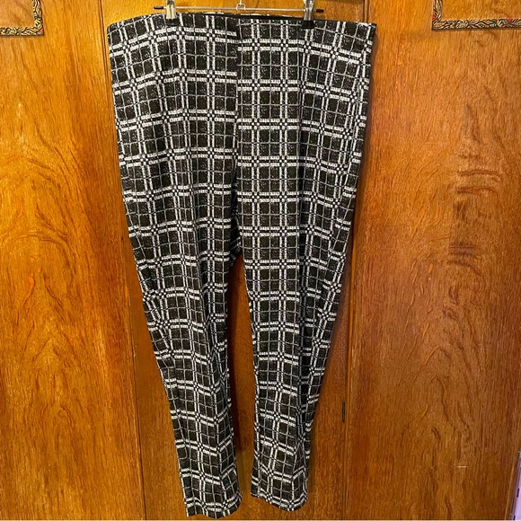 Maze Collection Pants - Maze Collection Pull-on Slim Fit Pants, Black and White, Size 3X
